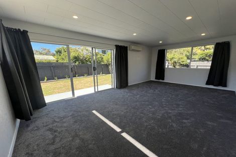 Photo of property in 13 Saint Ronans Avenue, Waterloo, Lower Hutt, 5011