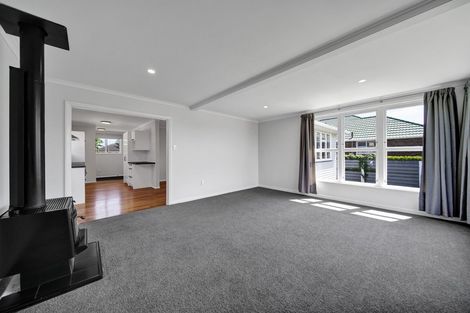 Photo of property in 275 South Road, Hawera, 4610