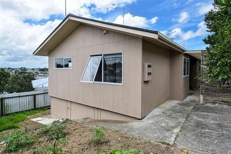 Photo of property in 2/44 Lilburn Crescent, Massey, Auckland, 0614