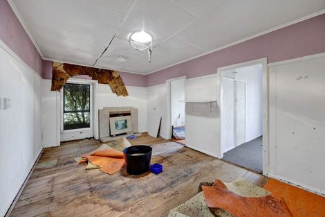 Photo of property in 87 Whitcombe Road, Opunake, 4616