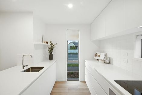 Photo of property in 112a Edgeware Road, St Albans, Christchurch, 8014