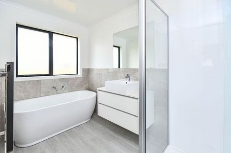 Photo of property in 35a Leathem Crescent, Pokeno, 2402