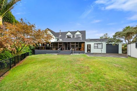 Photo of property in 14 Winstone Place, Highlands Park, New Plymouth, 4312
