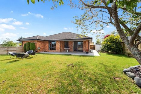 Photo of property in 79 Saint James Drive, Huntington, Hamilton, 3210