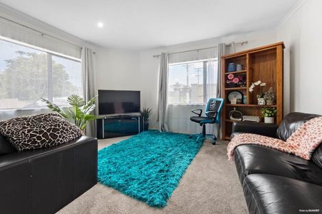 Photo of property in 45 Makora Road, Massey, Auckland, 0614