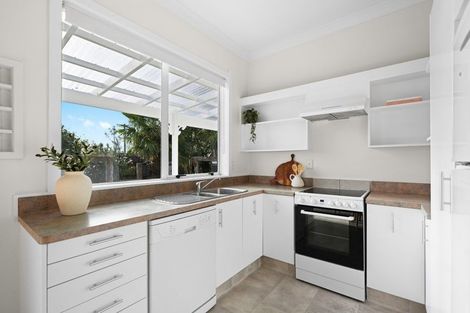Photo of property in 1 Winter Street, Fairfield, Hamilton, 3214