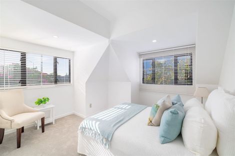 Photo of property in 57 Wairakei Road, Bryndwr, Christchurch, 8052