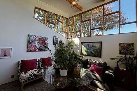 Photo of property in 163 Vivian Street, New Plymouth, 4310