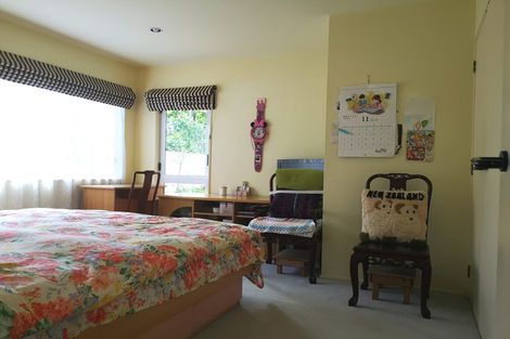 Photo of property in 36 Loloma Drive, Half Moon Bay, Auckland, 2012