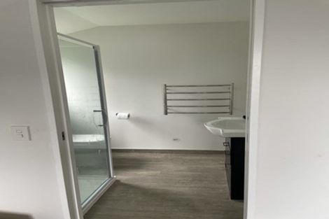 Photo of property in 281a Don Buck Road, Massey, Auckland, 0614