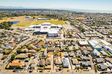 Photo of property in 98a Willryan Avenue, New Brighton, Christchurch, 8083