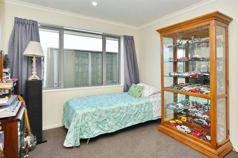 Photo of property in 17 Sincock Place, Kaiapoi, 7630