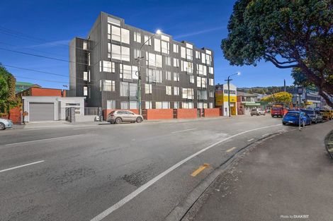 Photo of property in Nouvo Apartments, 4e/21 Rugby Street, Mount Cook, Wellington, 6021