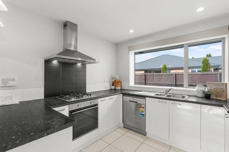 Photo of property in 60 Awatea Gardens, Wigram, Christchurch, 8042