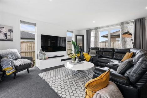 Photo of property in 20 Lamborn Drive, Papakura, 2110