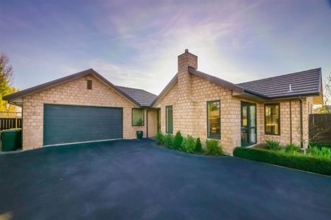 Photo of property in 8 Heaphy Court, Rolleston, 7614