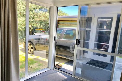 Photo of property in 2/50 Hain Avenue, Mangere East, Auckland, 2024