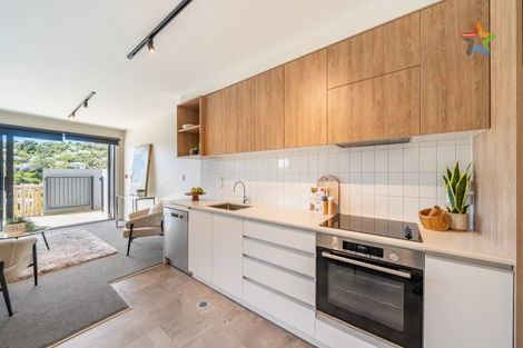 Photo of property in 65u2 Tiketike Way, Brooklyn, Wellington, 6021