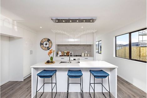 Photo of property in 33 Sapwood Crescent, Takanini, 2110