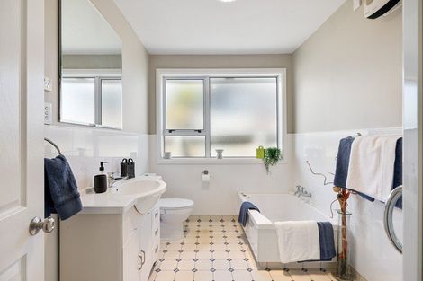 Photo of property in 205 Hoon Hay Road, Hoon Hay, Christchurch, 8025