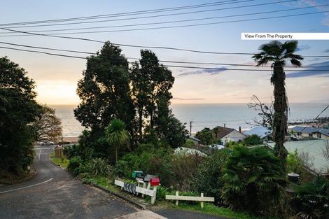 Photo of property in 11 Adams Road, Thornton Bay, Thames, 3575