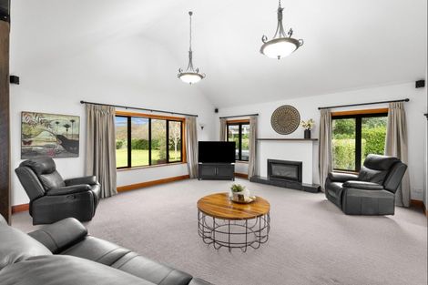 Photo of property in 443 Stoney Creek Road, Kelvin Grove, Palmerston North, 4470