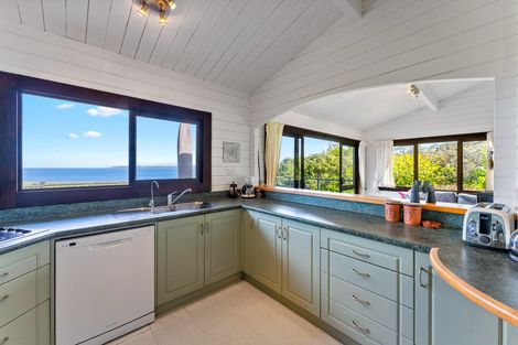 Photo of property in 14 Penguin Street, Leigh, Warkworth, 0985