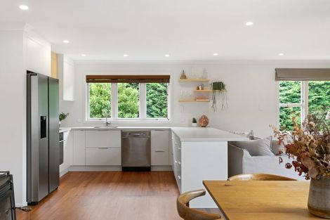 Photo of property in 50 Te Hatepe Avenue, Taupo, 3330