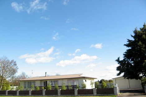 Photo of property in 17 Saint Joseph Street, Waipukurau, 4200