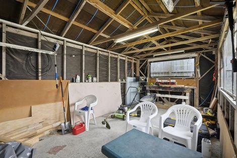 Photo of property in 414 Stokes Valley Road, Stokes Valley, Lower Hutt, 5019