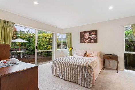 Photo of property in 19 Bronte Place, Somerville, Auckland, 2014
