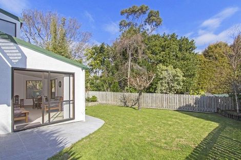 Photo of property in 2/17 Markham Place, Bucklands Beach, Auckland, 2012