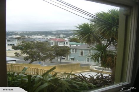 Photo of property in 4 Hawker Street, Mount Victoria, Wellington, 6011