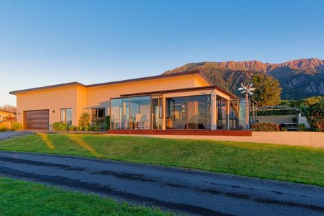 Photo of property in 72d Koura Bay Drive, Hapuku, Kaikoura, 7371