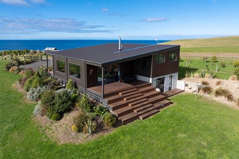 Photo of property in 380 Thorburn Road, Waikouaiti, 9472