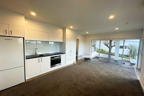 Photo of property in 26 City View Terrace, Birkenhead, Auckland, 0626