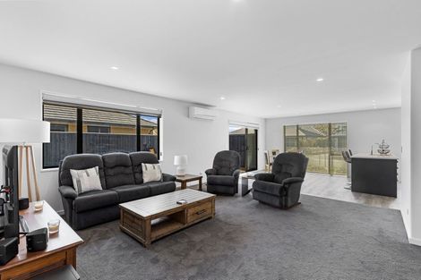 Photo of property in 25 William Deans Drive, Prebbleton, 7604
