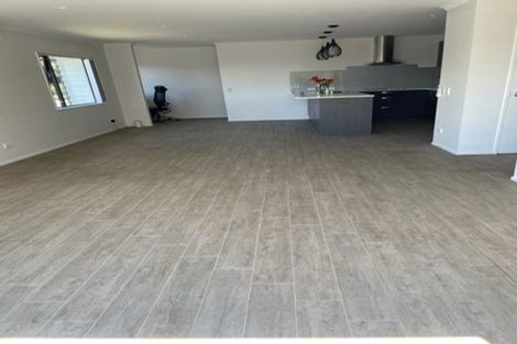 Photo of property in 281a Don Buck Road, Massey, Auckland, 0614