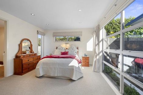 Photo of property in 4 St Andrews Parkway, Waiwhakaiho, New Plymouth, 4312