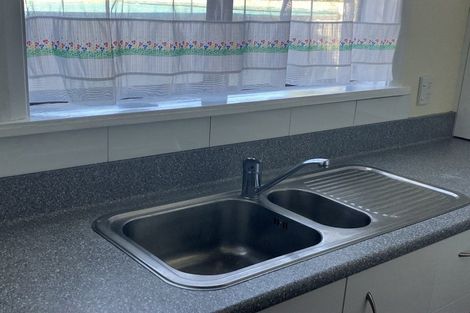 Photo of property in 70 Derwent Street, Island Bay, Wellington, 6023