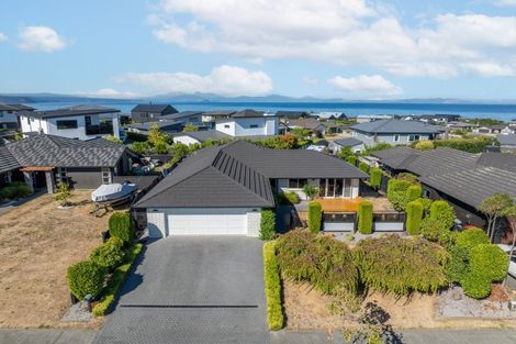 Photo of property in 13 Ernest Kemp Rise, Wharewaka, Taupo, 3330