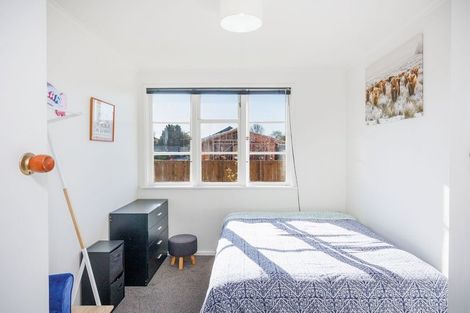 Photo of property in 2 Avon Terrace, Roslyn, Palmerston North, 4414