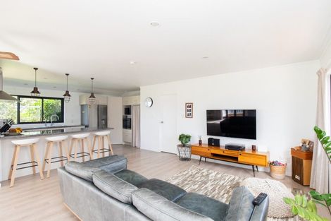 Photo of property in 230 Central Road, Waitakaruru, Thames, 3576