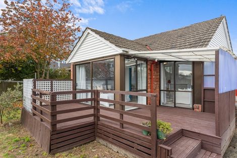 Photo of property in 6 Lyall Place, Bryndwr, Christchurch, 8053