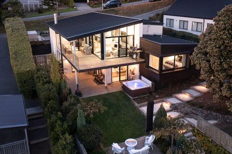 Photo of property in 287 Cannon Hill Crescent, Mount Pleasant, Christchurch, 8081
