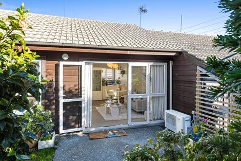 Photo of property in 14/15 Puriri Street, Takapuna, Auckland, 0622