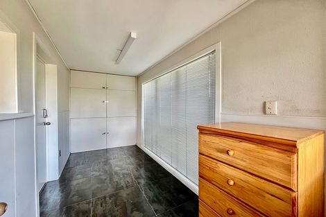Photo of property in 73 West Coast Road, Glen Eden, Auckland, 0602