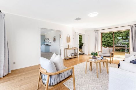 Photo of property in 11 The Anchorage, Whitby, Porirua, 5024