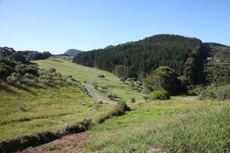 Photo of property in 77 Radar Road, Hot Water Beach, Whitianga, 3591