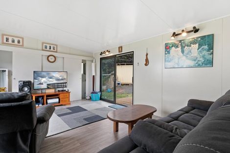 Photo of property in 60 Summer Road, Tinopai, Matakohe, 0593